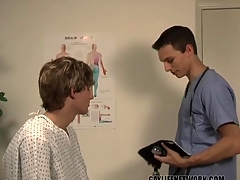 Cute doctor sucks a thick young flannel adroitly